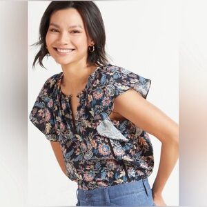 Roan + Ryan Floral Flutter Sleeve Eyelet Women’s Blouse Black/Red/Blue Large